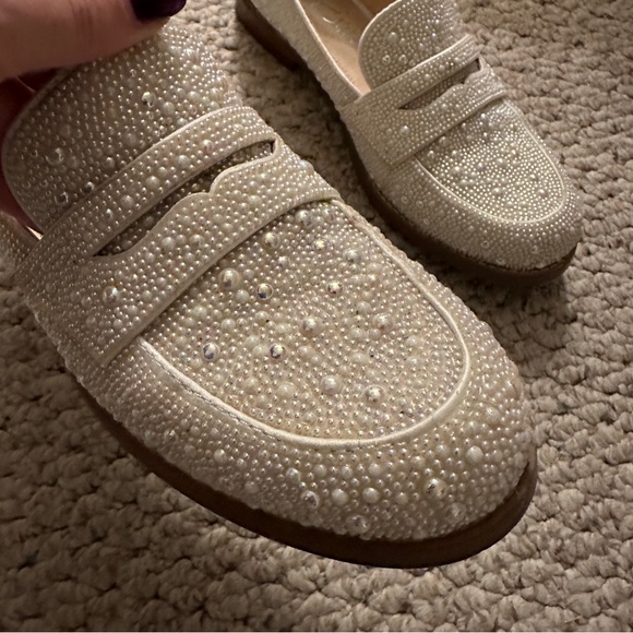 Betsey Johnson 7 pearl sequin Aron penny loafers - Picture 3 of 11